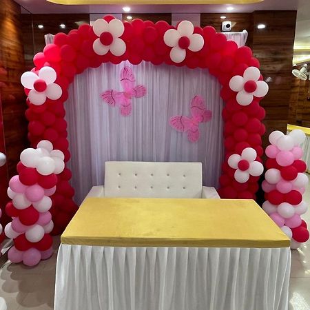 La Cresta Inn 加尔各答 外观 照片