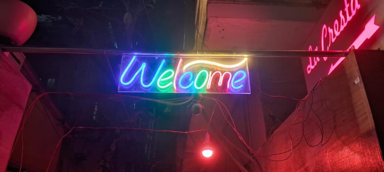 La Cresta Inn 加尔各答 外观 照片