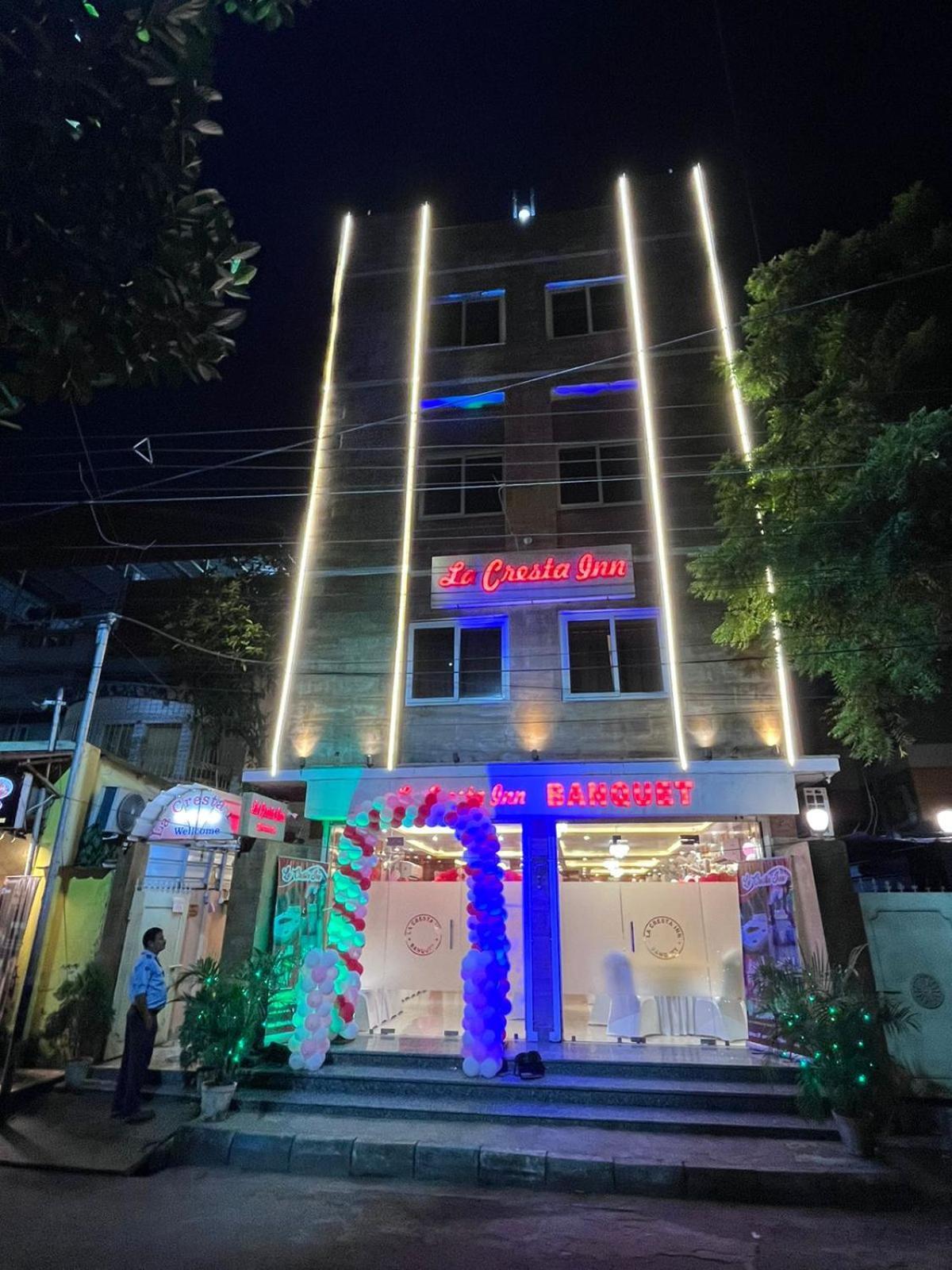 La Cresta Inn 加尔各答 外观 照片