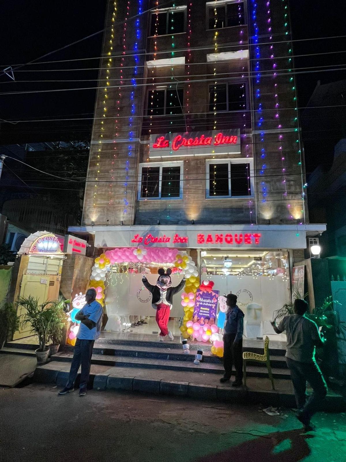 La Cresta Inn 加尔各答 外观 照片